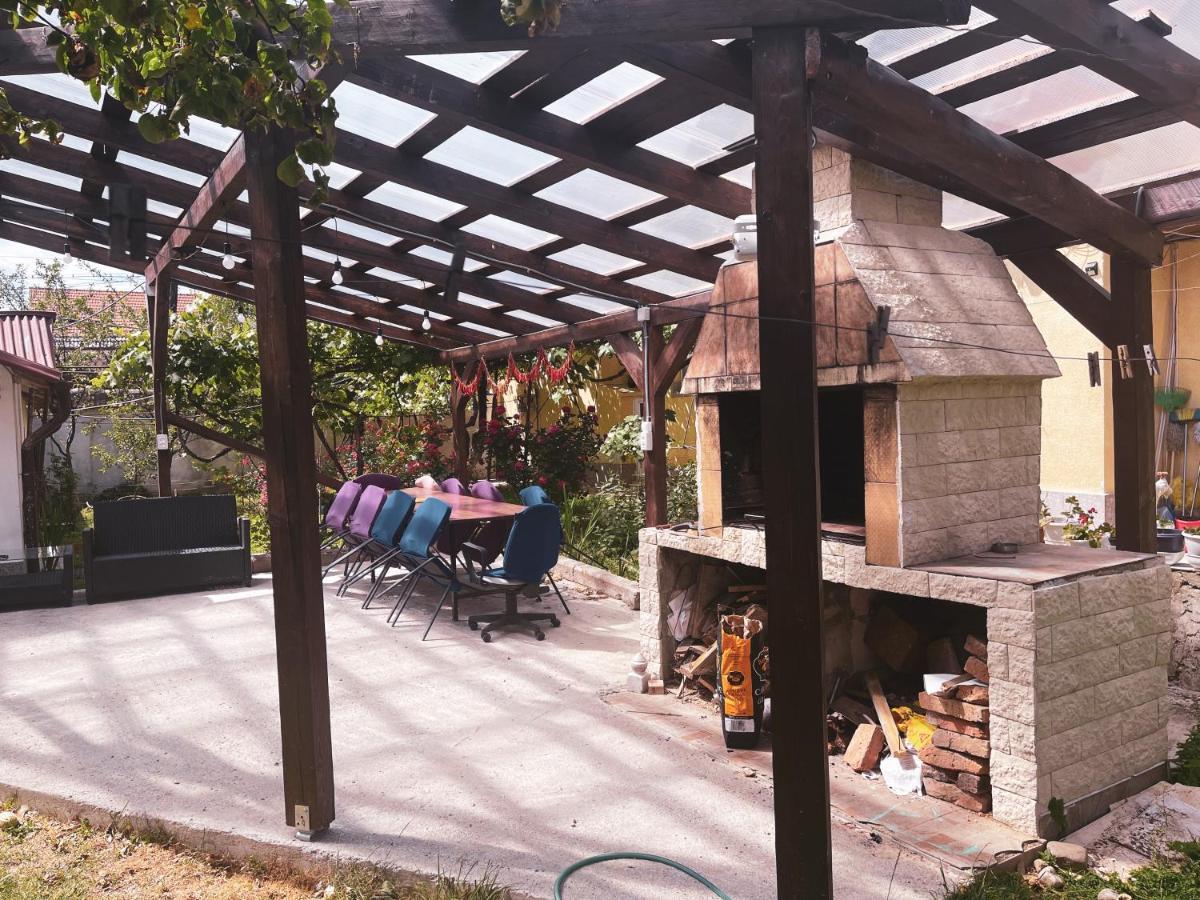 Yard Studio Rasnov Lägenhet Exteriör bild
